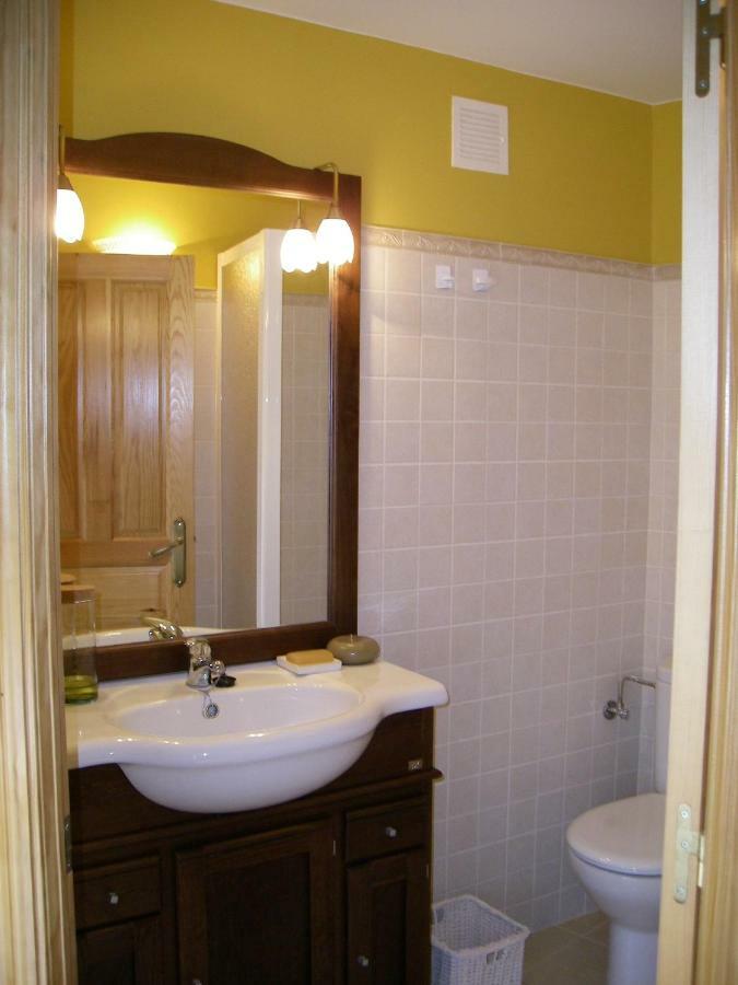 Apartamento Sopiedra ヌエバ・デ・リャネス エクステリア 写真